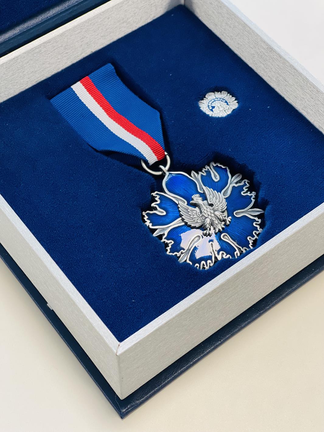 Srebrny medal „Zasłużony Kulturze Gloria Artis”