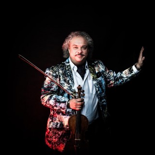 Roby Lakatos - Mężczyzna ze skrzypcami.