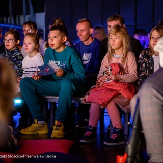 Scena Otwarta 2022. Spektakl i warsztaty dla dzieci "Kształty" - Living Space Theatre - Przemysław Sroka